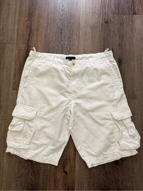 Banana Republic Men's Linen Blend Cargo Shorts in Off-White Size 35